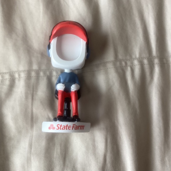 Personalizable Gamer Bobblehead with Red Cap State Farm - Picture 1 of 13
